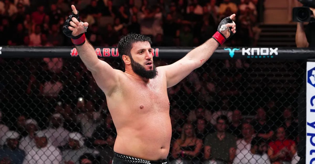 Rizvan Kuniev calls out Alex Pereira, questions his No. 3 heavyweight ranking